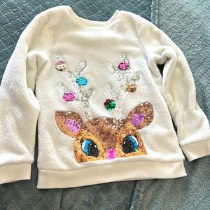 Cute Christmas sweater shirt for girls..barely use..still in good shape.